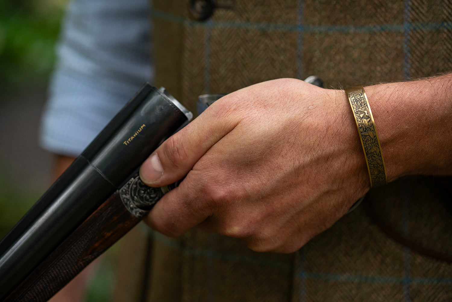 Birds in Flight Engraved Bracelet