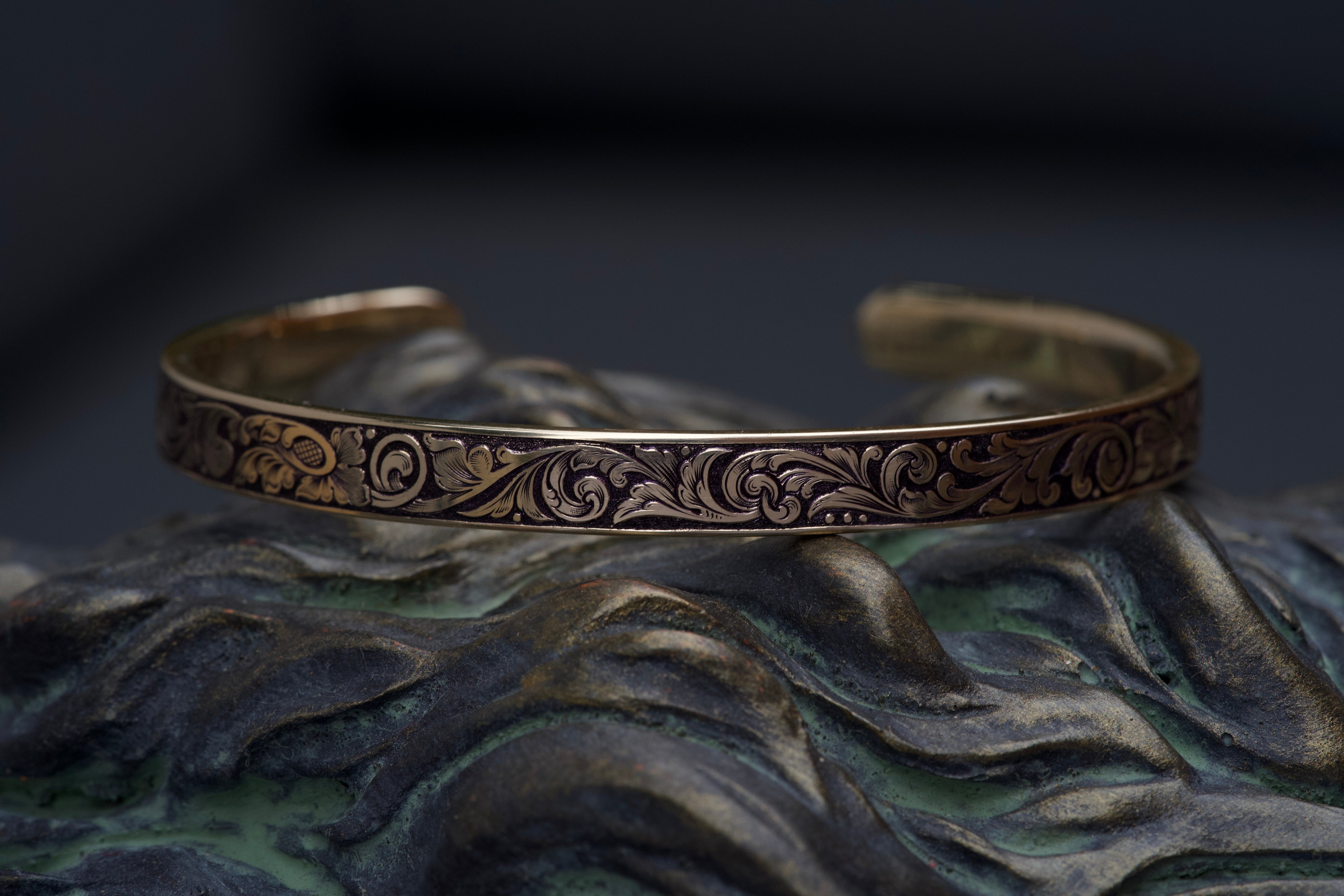 Marcus hunt ken hunt solid gold hand engraved bangle bracelet gun engraving