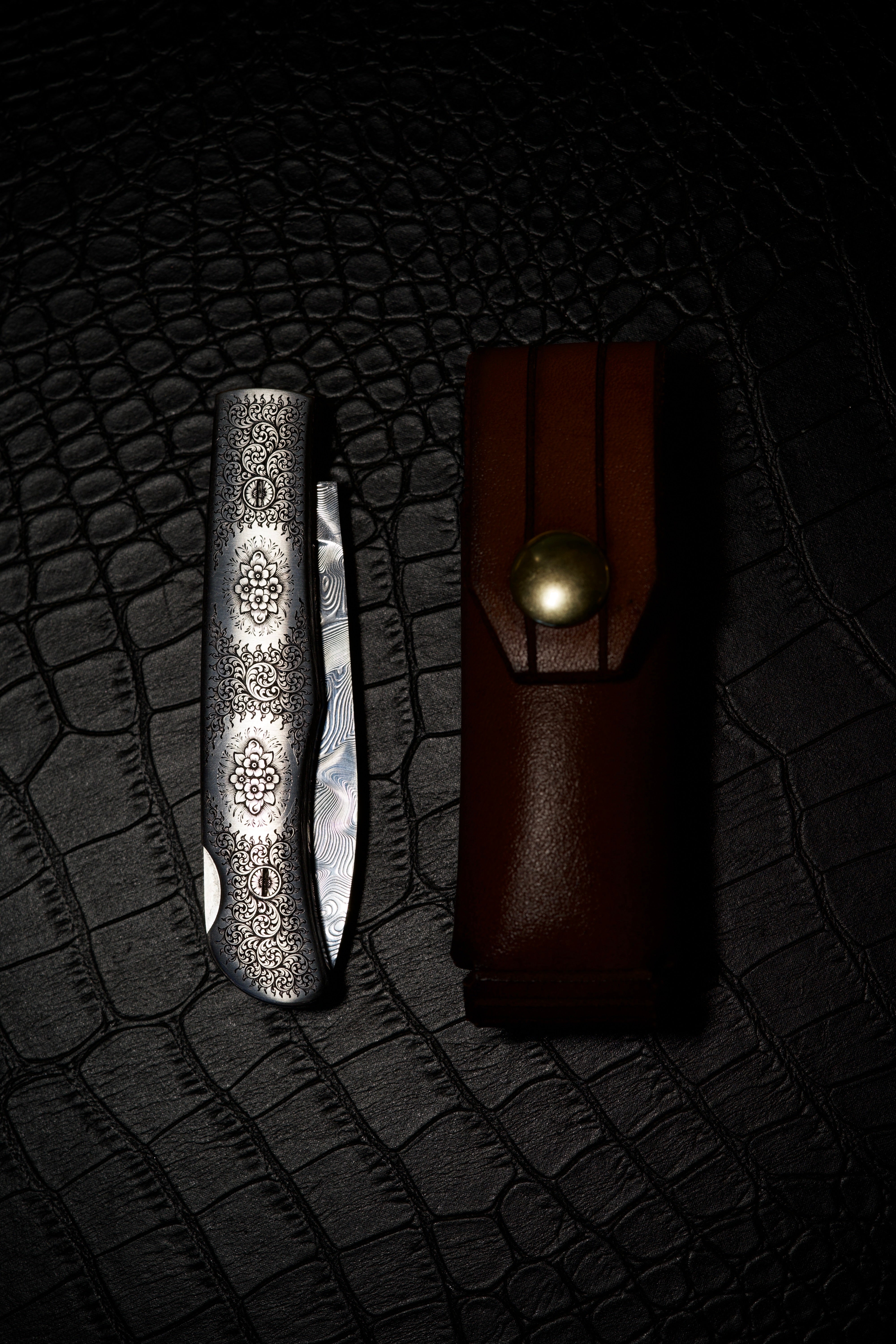 Marcus Hunt Small Rose & Scroll Engraved Folding Knife