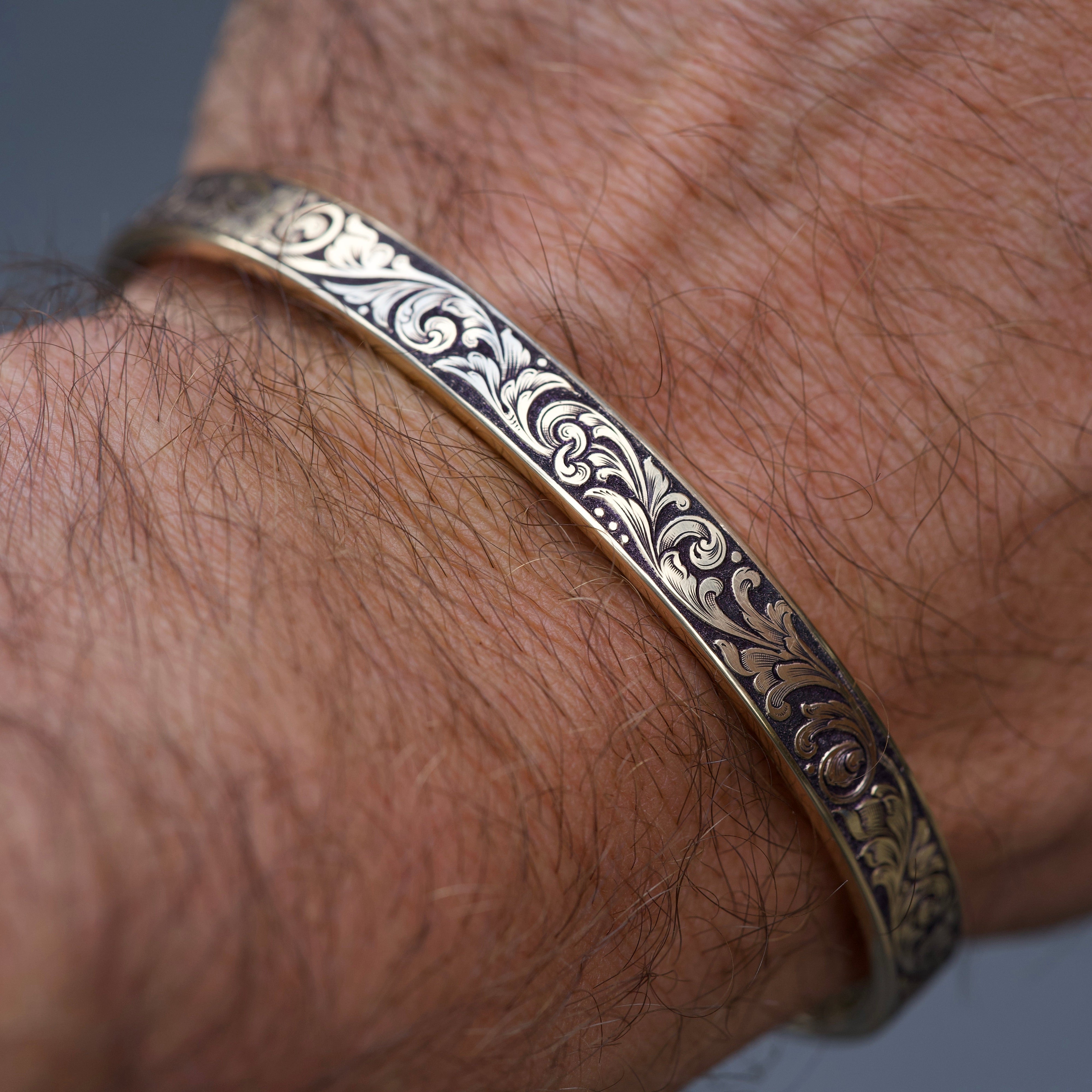 Marcus hunt ken hunt solid gold hand engraved bangle bracelet gun engraving