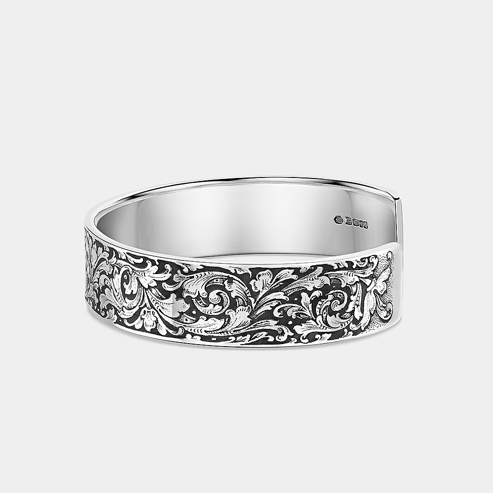 The Personalised Scroll Engraved Bracelet